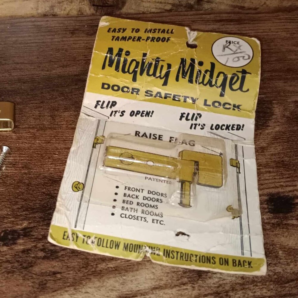 New Out of the Pack Vintage Mighty Midget Door Safety Lock